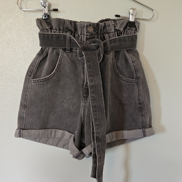 Vervet | Gray Paper Bag High Rise Denim Shorts Size XS - Picture 2 of 11